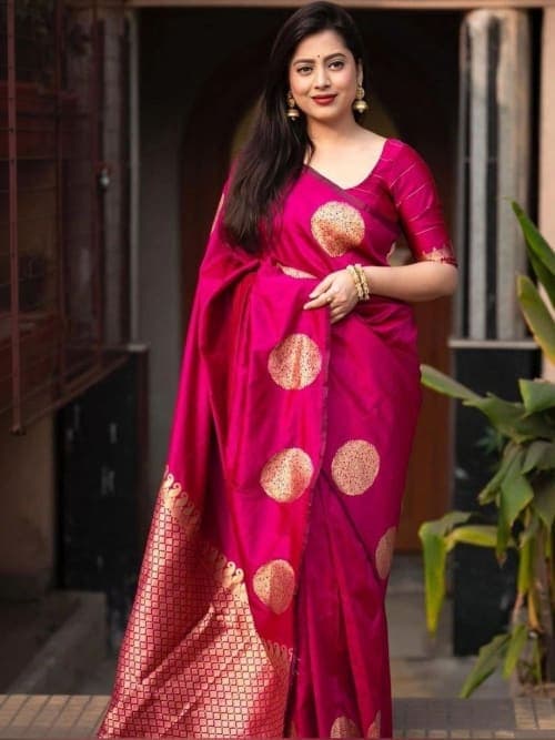 Magenta Chanderi Ethnic Motifs Solid Saree with Zari Border